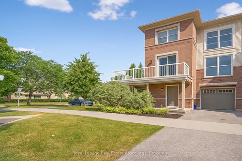 71-165 Hampshire Way, Milton, ON, L9T8M7 | Card Image