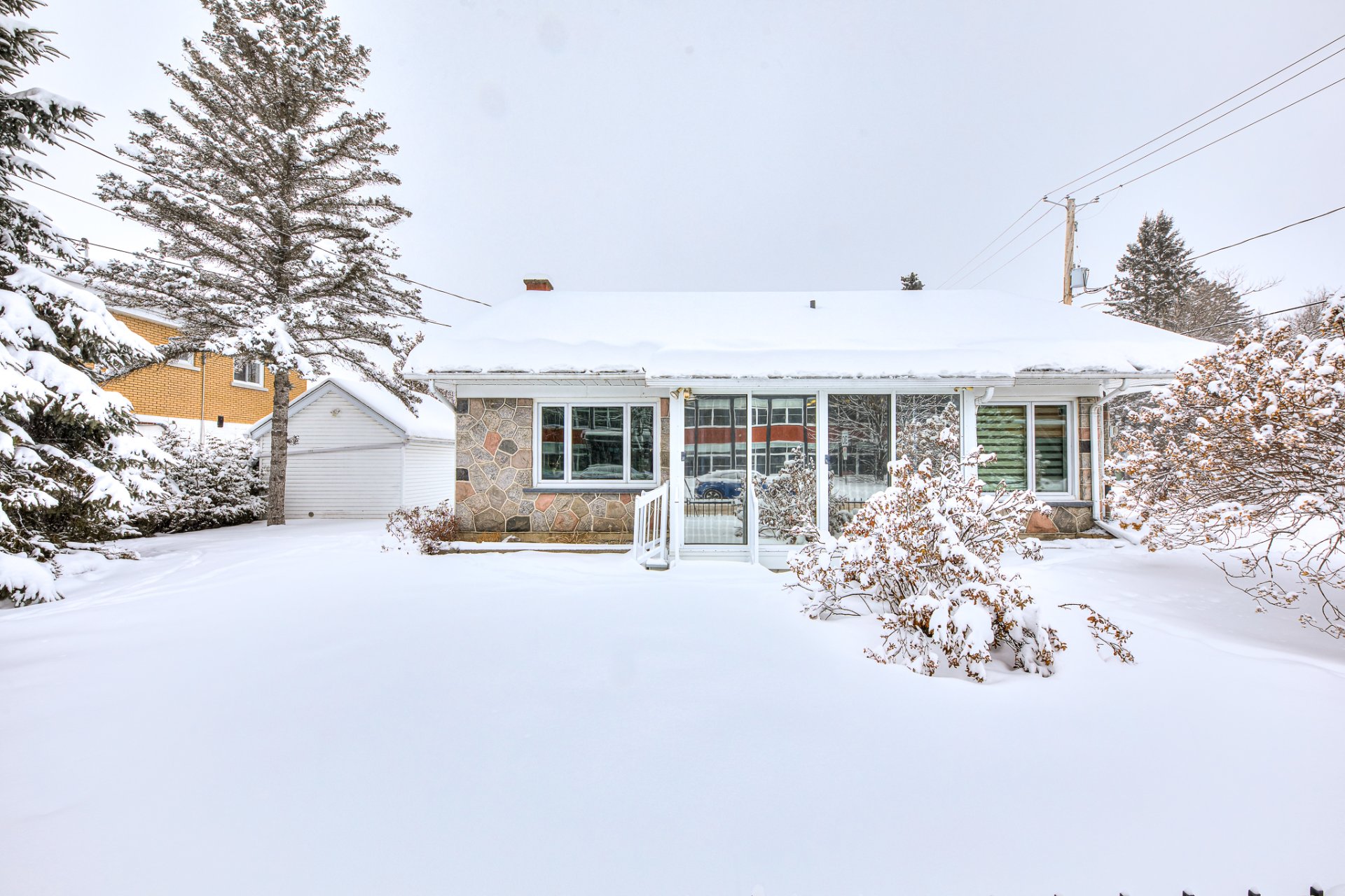 Commercial Sale in Mont-Tremblant 2