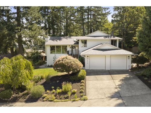 2910 Carriage Way, West Linn, OR, 97068-2256 | Card Image