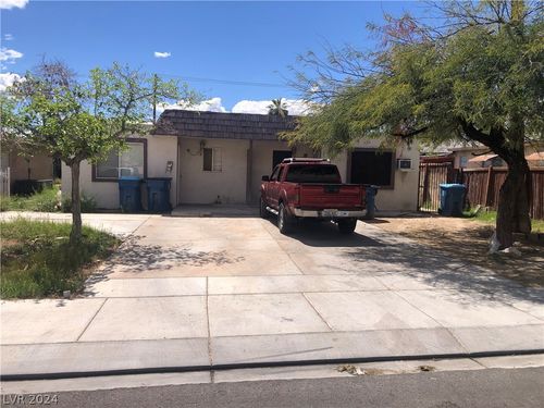 2208 Marlin Ave, Las Vegas, NV, 89101-4020 | Card Image
