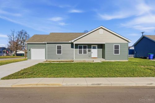 910 Vine St, Washington Court House, OH, 43160-2545 | Card Image