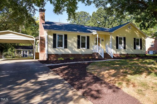 813 Lynnwood Dr, Burlington, NC, 27215-6213 | Card Image