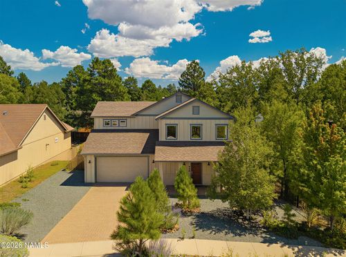 990 N Pine Cliff Dr, Flagstaff, AZ, 86001-3375 | Card Image