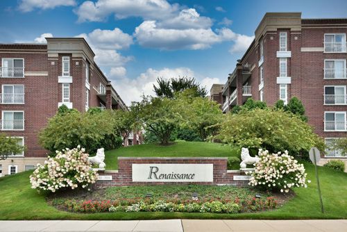 606-7081 W Touhy Ave, Niles, IL, 60714-5311 | Card Image