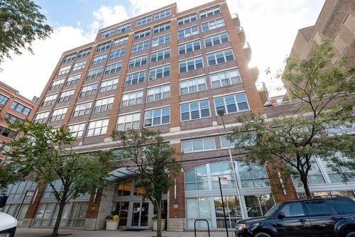 apt-523-933 Van Buren St, CHICAGO, IL, 60607-3585 | Card Image