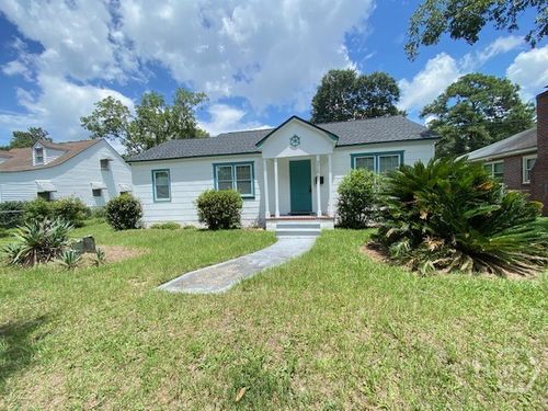 2206 E 41st St, savannah, GA, 31404-3810 | Card Image
