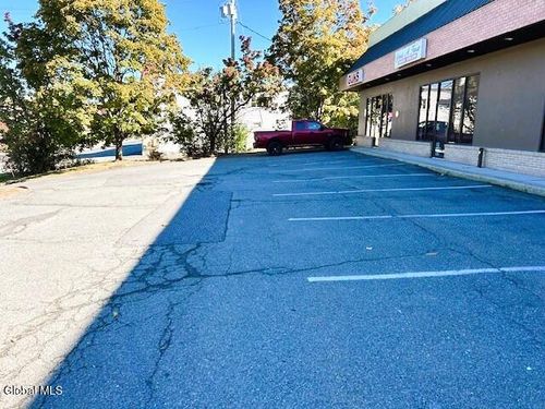 828 Hoosick Rd, Troy, NY, 12180-6681 | Card Image