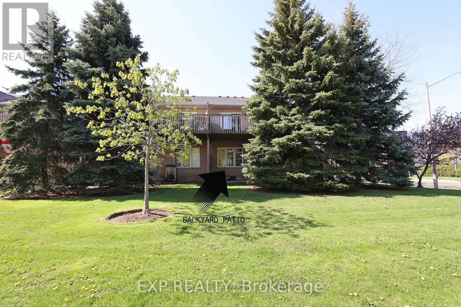 Residential in Hamilton (Lakeshore) 3