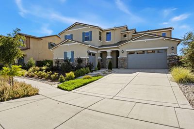 2332 Christiansen Cir, House other with 4 bedrooms, 3 bathrooms and null parking in Woodland CA | Image 2