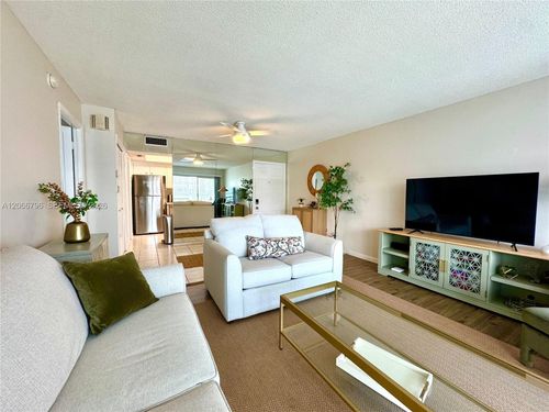 203-3000 Ne 48th St, Fort Lauderdale, FL, 33308-4973 | Card Image