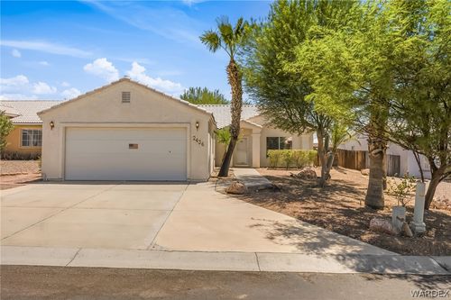 2436 E Parkside Dr, Mohave Valley, AZ, 86440-8935 | Card Image