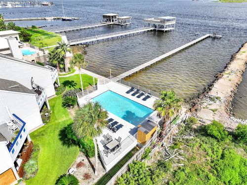 apt-5-8111 Broadway St, Galveston, TX, 77554-9179 | Card Image