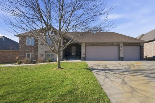 1545 N Oakfair Pl, Springfield, MO, 65802-7533 | Card Image