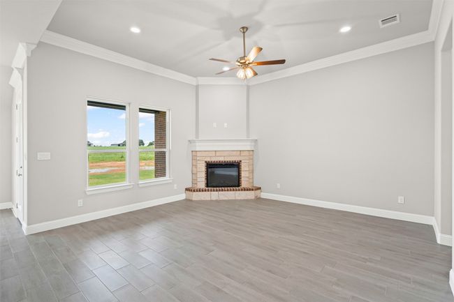 1412 Oleander Dr, House other with 4 bedrooms, 2 bathrooms and null parking in Tolar TX | Image 9