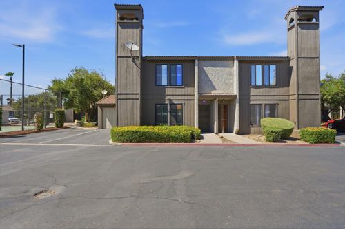 891 Greenfield Ave, Hanford, CA, 93230-3534 | Card Image
