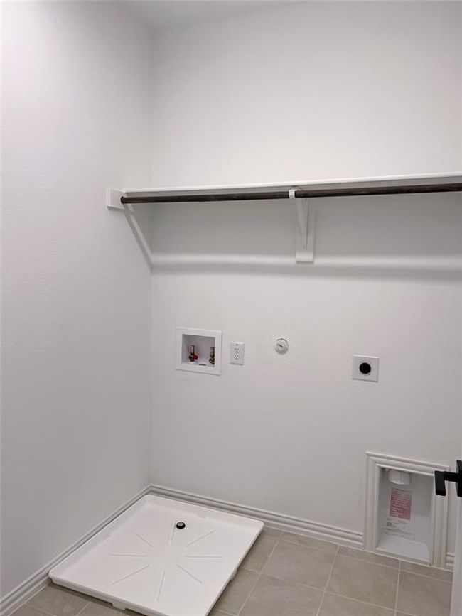 2294 Black Forest Drive, Sold in Allen Zoocasa