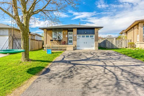 50 Ironwood Cres, Hamilton, ON, L8W3B8 | Card Image