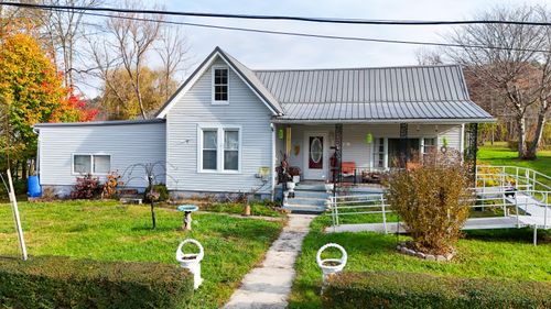 9075 Main St, Livingston, KY, 40445-8526 | Card Image