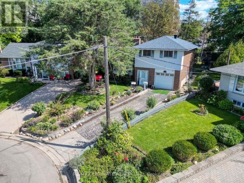 12 Petal Court, Toronto (Victoria Village), ON, M4A1V8 | Card Image