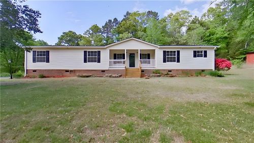 252 Eulala Leonard Rd, Lexington, NC, 27295-9401 | Card Image