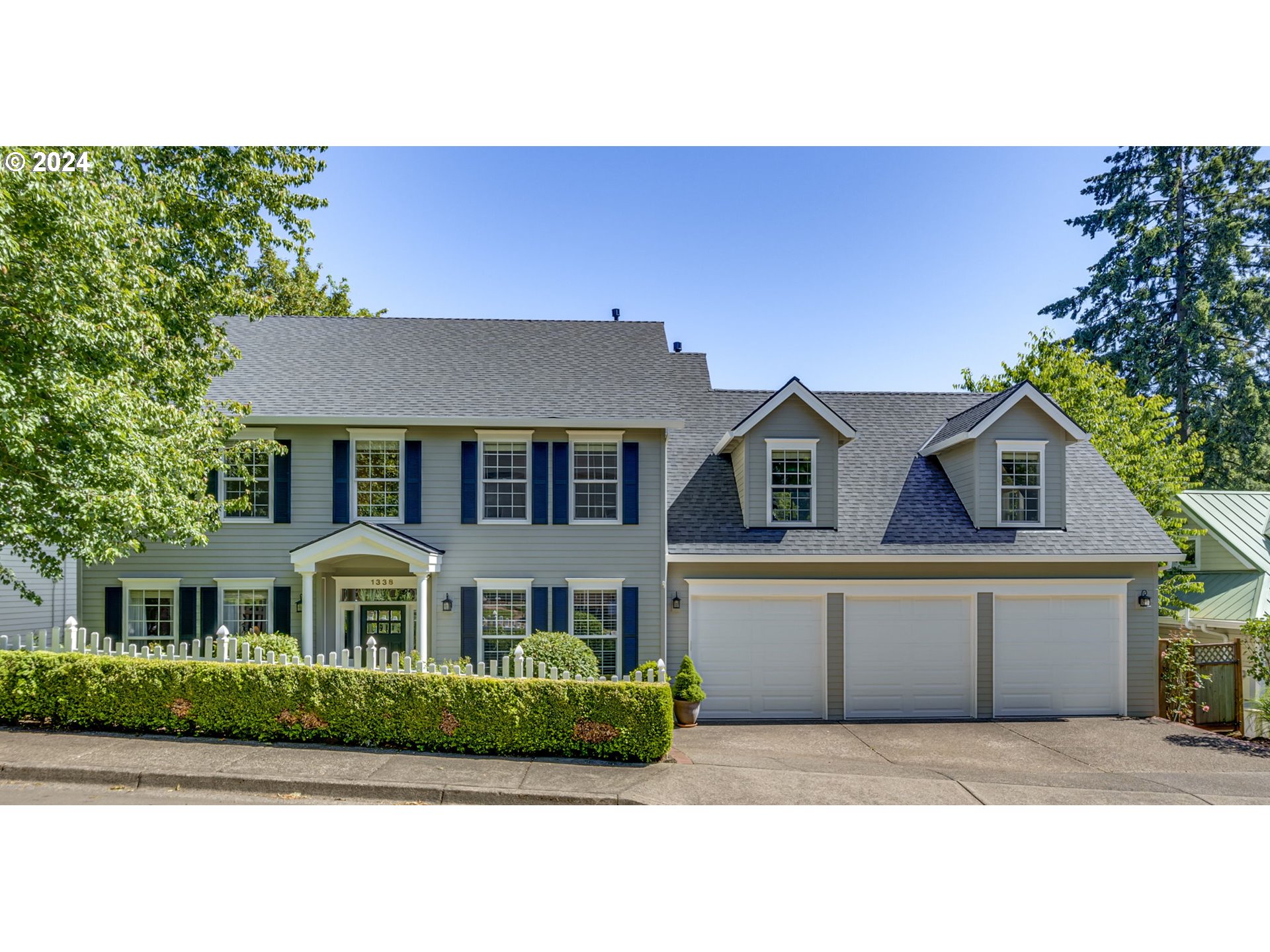 Evah Ln, West Linn, OR 97068