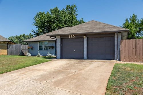 320 E Elder Ln, Mustang, OK, 73064-4113 | Card Image