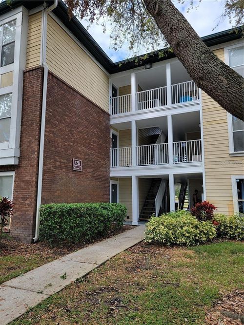 113-4211 Chatham Oak Ct, TAMPA, FL, 33624-5183 | Card Image