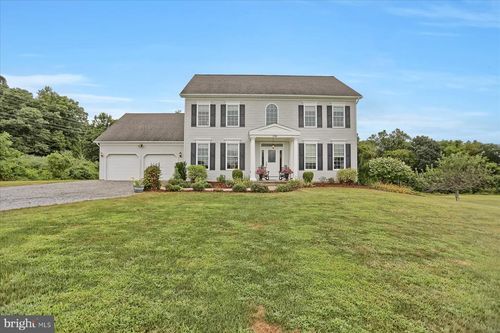 304 Dogwood Ln, Northumberland, PA, 17857-9304 | Card Image