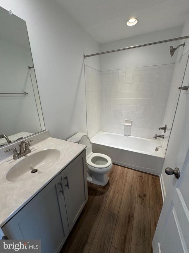 21 Scrub Pine Ct, Townhouse with 3 bedrooms, 3 bathrooms and null parking in BUNKER HILL WV | Image 13