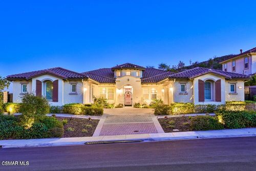 11290 Crenshaw St, Moorpark, CA, 93021-2224 | Card Image