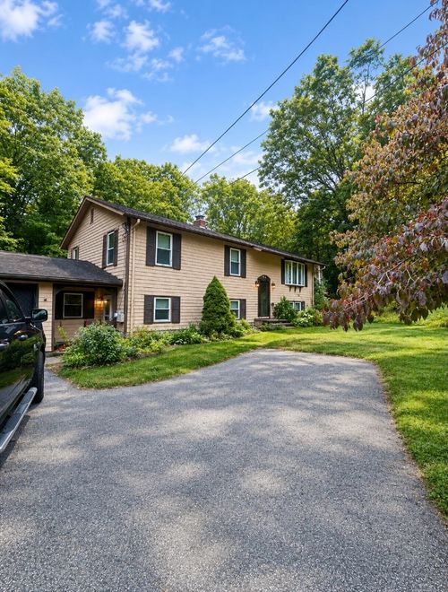 24 Langlais Dr, Hope, RI, 02831-1409 | Card Image