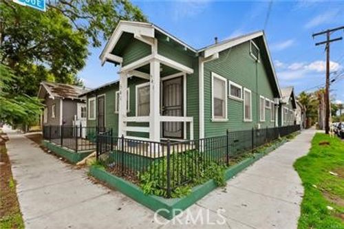 541 Cerritos Ave, Long Beach, CA, 90802-1624 | Card Image