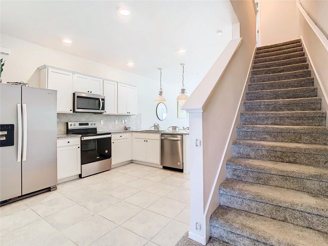 5381 Elmview Xing, Townhouse with 2 bedrooms, 3 bathrooms and null parking in WESLEY CHAPEL FL | Image 7