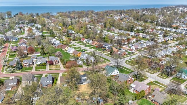 27540 Parkwood Dr, House other with 4 bedrooms, 3 bathrooms and null parking in Euclid OH | Image 6