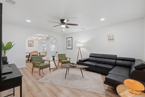 414 Clower, San Antonio, TX, 78212-1534 | Card Image