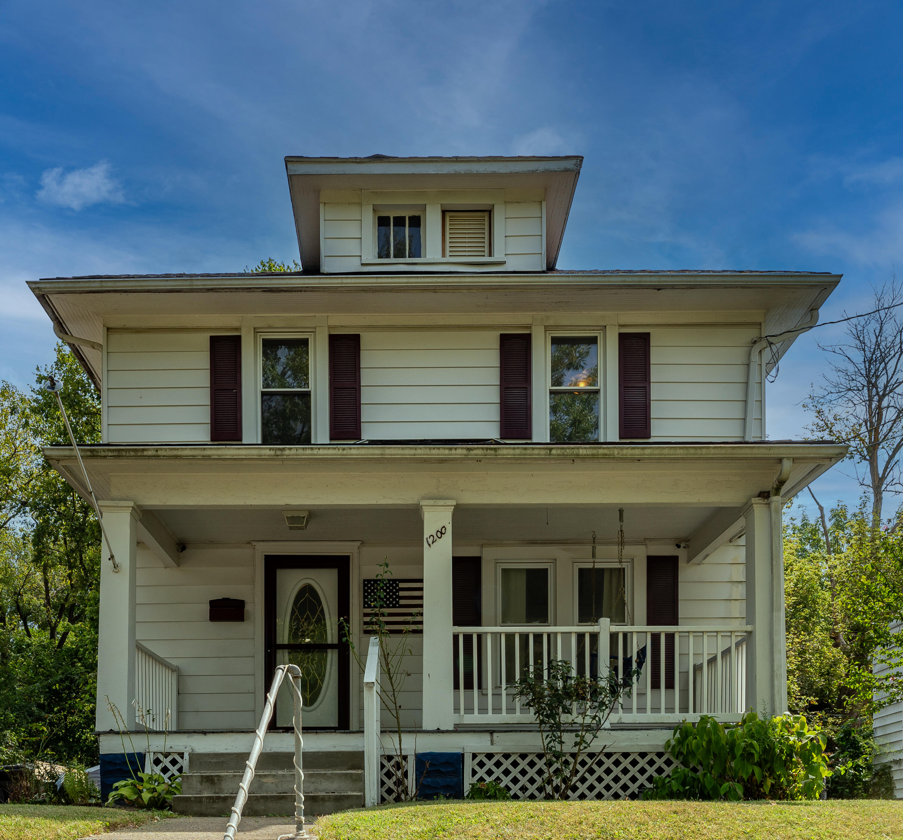 Burt St, Springfield, OH 45505