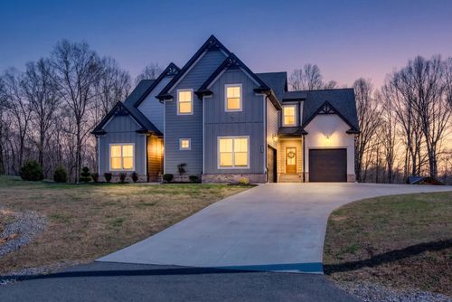 2862 Benton Ridge Rd, Palmyra, TN, 37142-2215 | Card Image