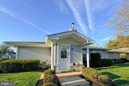 19-2139 E Chestnut Ave, VINELAND, NJ, 08361-8459 | Card Image