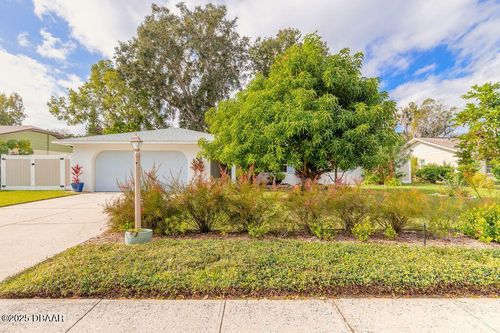3446 Country Manor Dr, PORT ORANGE, FL, 32129-3104 | Card Image