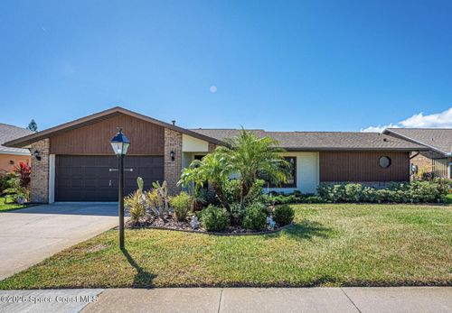 2001 Thistle Dr, Melbourne, FL, 32935-4785 | Card Image