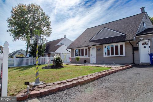 2824 Woodhaven Rd, PHILADELPHIA, PA, 19154-1636 | Card Image