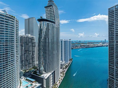1106-300 Biscayne Boulevard Way, Miami, FL, 33131-2281 | Card Image