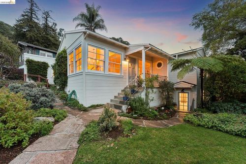 4200 4200 Mountain View Ave, Oakland, CA, 94605 | Card Image