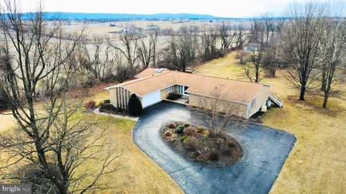 464 Krause Rd, FLEETWOOD, PA, 19522-9052 | Card Image