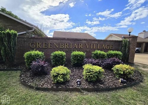2705 Greenbriar Dr, Jonesboro, AR, 72401-5910 | Card Image