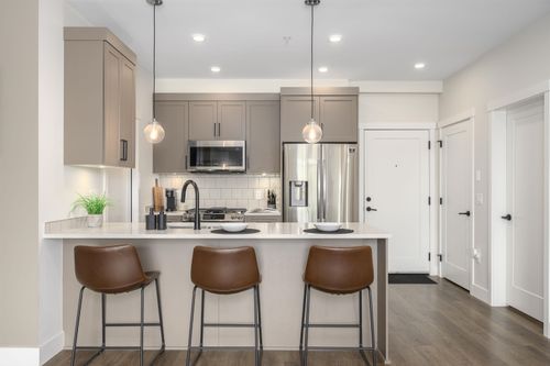204-22638 119 Ave, Maple Ridge, BC, V2X4L1 | Card Image