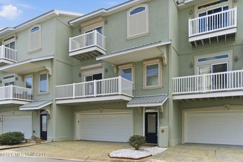 705-705 W Beach Blvd, Long Beach, MS, 39560-5846 | Card Image