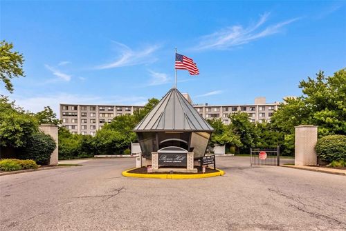 905a-1150 Bower Hill Rd, Pittsburgh, PA, 15243-1331 | Card Image