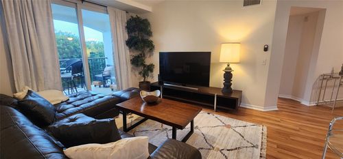 1023 Villa Ln, Boynton Beach, FL, 33435-8922 | Card Image
