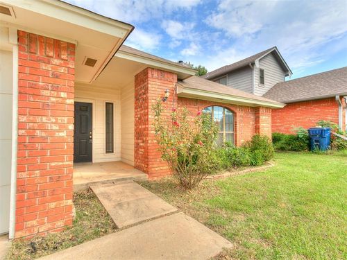 509 Nw 169th St, Edmond, OK, 73012-6705 | Card Image